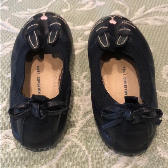 Gap Kids Bunny Shoes Size 7 Toddler - Picture 2 of 4